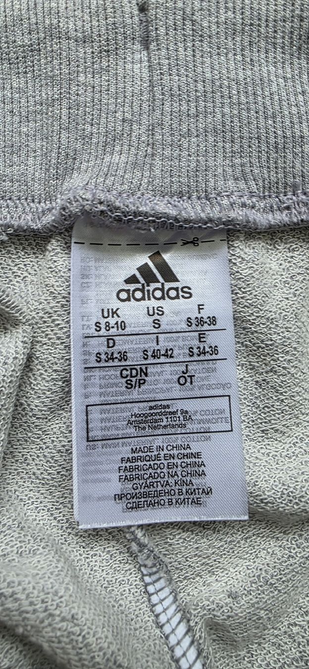 Adidas Hosen: Adidas Trainingshose/ Jogginghose Grau Grösse S – Gebraucht aus Spiez von gbr-stu 2