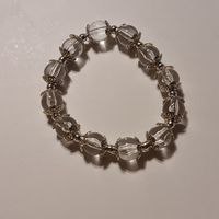 Handgemachtes Armband mit Bergkristallen