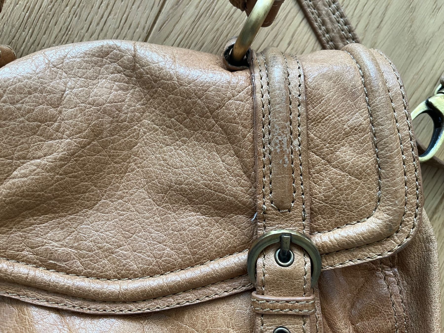Topshop Taschen für Damen: Topshop Ledertasche cognac Crossbody – Gebraucht aus Gümligen von blackberrys 1