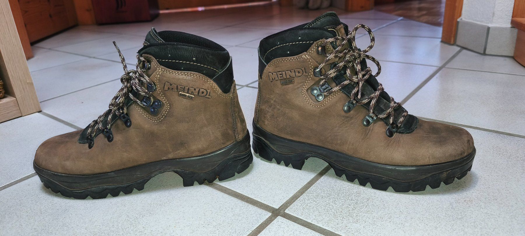 Meindl Scarpe da donna: Wanderschuhe Meindl Gr. 41 Gore-Tex – Usato da Märstetten venduto da Stamy01 4