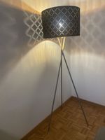 Lampadaire trépied noir et or - Idéal pour l'hiver