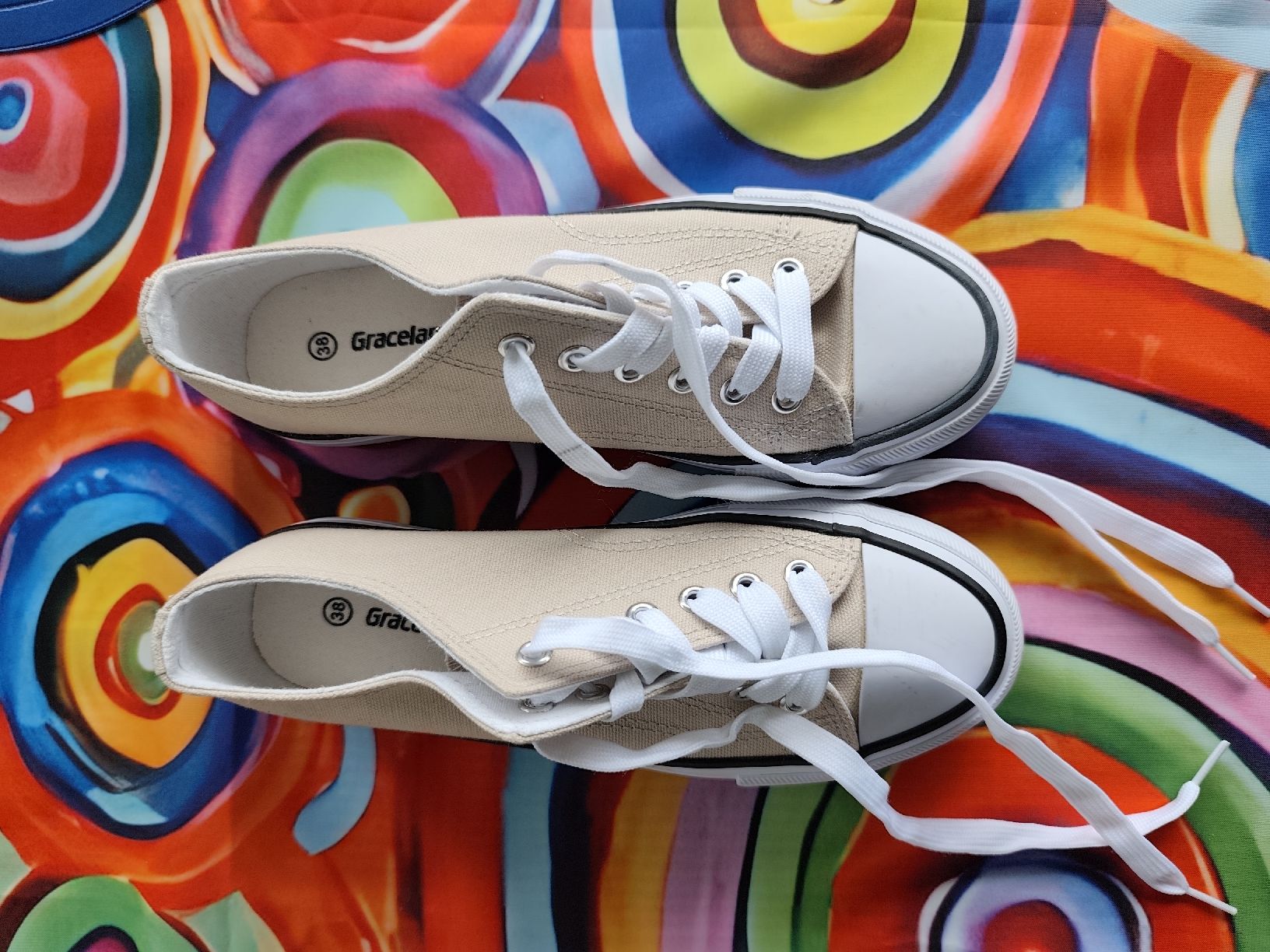Graceland Scarpe da donna: Graceland Sneaker – Usato da Chur venduto da Rodanisa