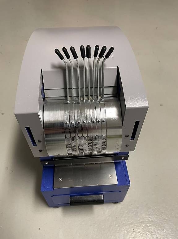 Tutte le macchine: Perforiermaschine Perfostar E Pernuma – Usato da Ittigen venduto da son_w9mz 1