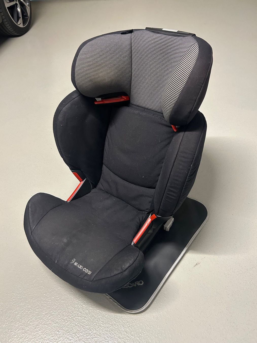 Maxi-Cosi Auto-Kindersitze: Maxi-Cosi Kinderautositz – Gebraucht aus Walenstadt von Fcbayern7 1