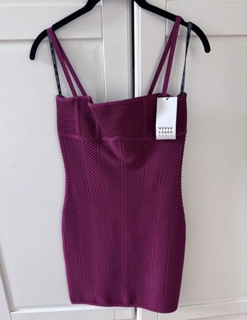 Hervé Léger Kleid Bandage-Stil Himbeer Grösse S neu
