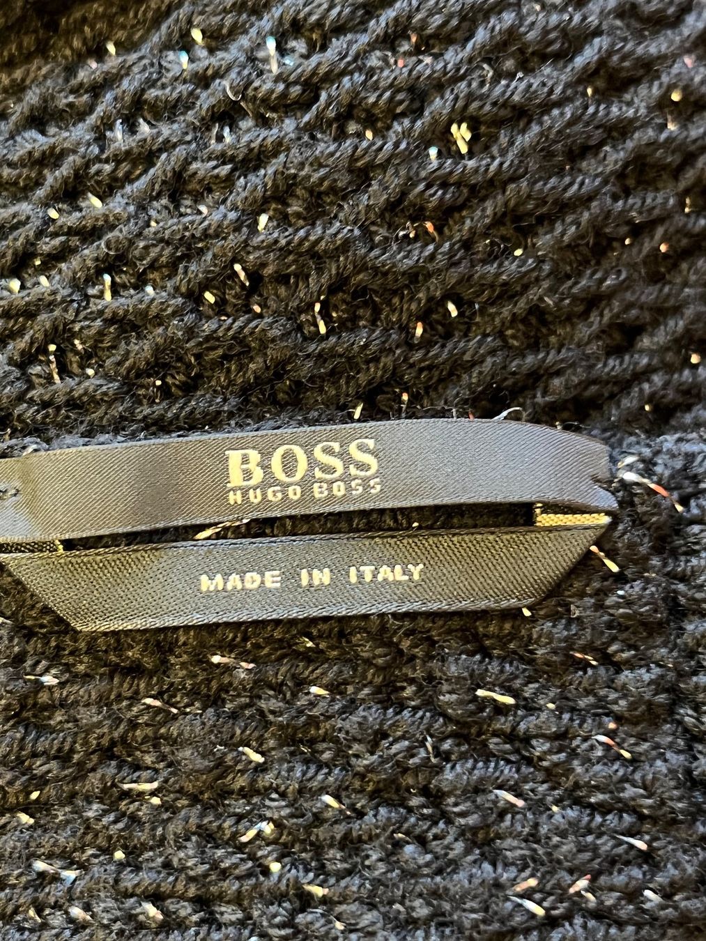 Hugo Boss Foulard & Sciarpe: Strickschal von BOSS Schwarz NEU – Nuovo (secondo la descrizione) da Zollikon venduto da Mar126 2