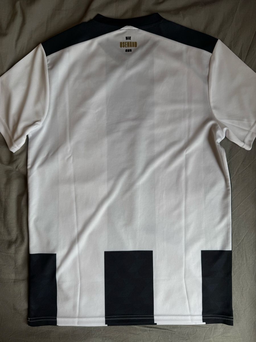 Leibchen & Hosen: FCZ Trikot Grösse S – Neu (gemäss Beschreibung) aus Zürich von yneez 3
