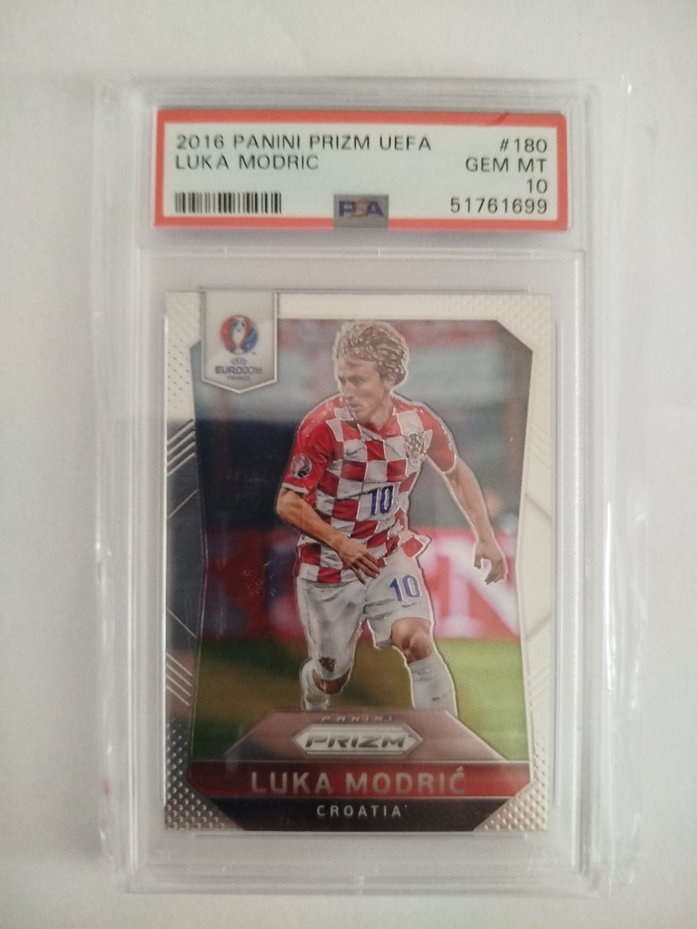 Panini Carte collezionabili: Luka Modric Panini Prizm UEFA 2016 PSA 10 – Nuovo (secondo la descrizione) da Wettingen venduto da mirna04