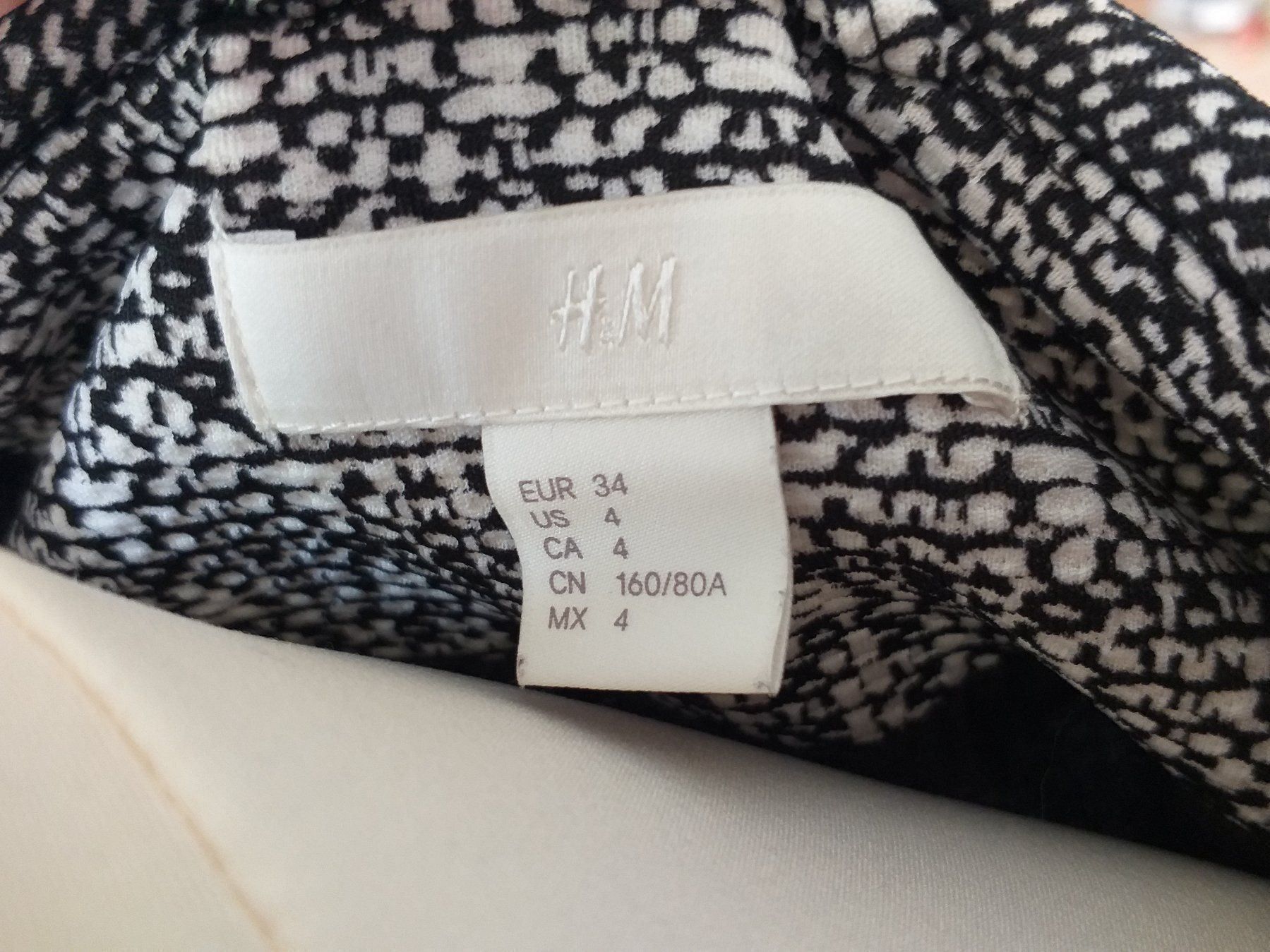 H&M Cappotti: Mantel von H&M – Usato da Zürich venduto da Stonejewelry 4