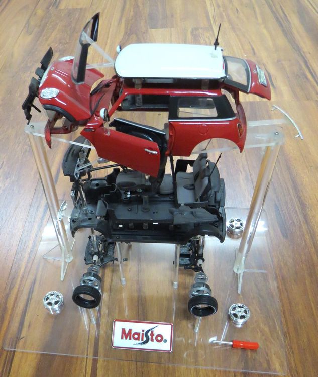 Maisto Mini Cooper 1:18 Explosionsmodell ( Abholung ) ! (Neu (gemäss ...