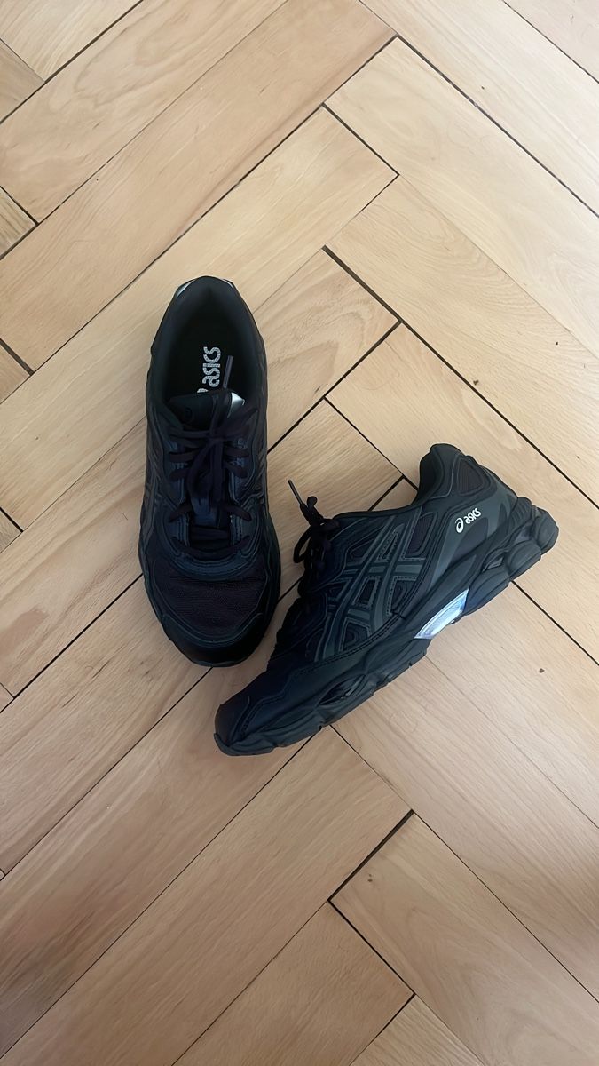 Asics Herrenschuhe: Asics Gel 43.5 – Neu (gemäss Beschreibung) aus Zürich von molchomagnolia