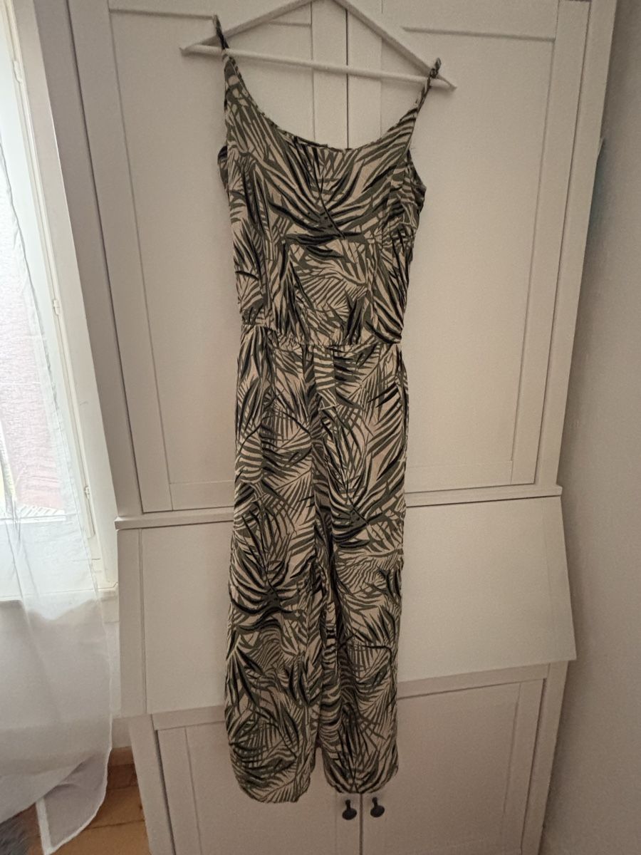 Tute: Jumpsuit mit Blattmuster Grösse M – Nuovo (secondo la descrizione) da Thun venduto da Schantschan