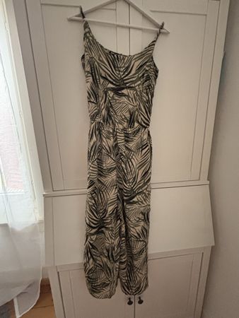 Jumpsuit mit Blattmuster Grösse M