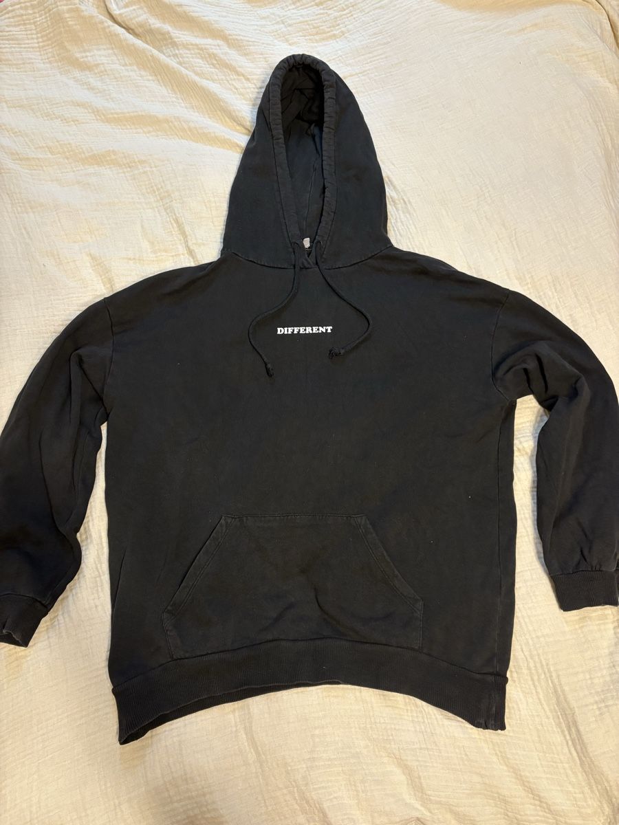 Maglioni & Felpe: Subdued Hoodie – Usato da Würenlos venduto da anx.ne 1