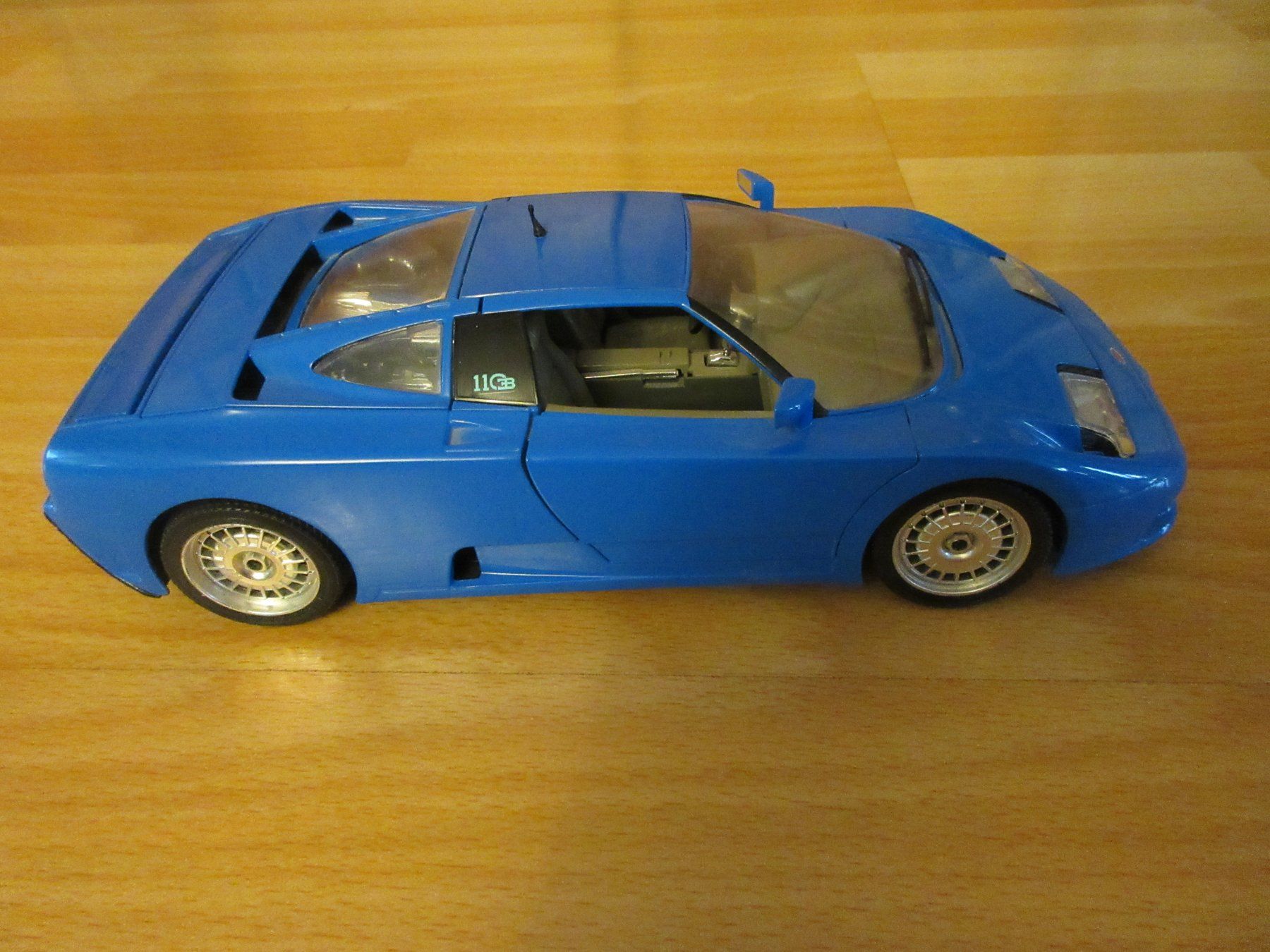 Bburago Modellini d'auto: Bugatti EB 110 – Usato da Kaisten venduto da renault015 4