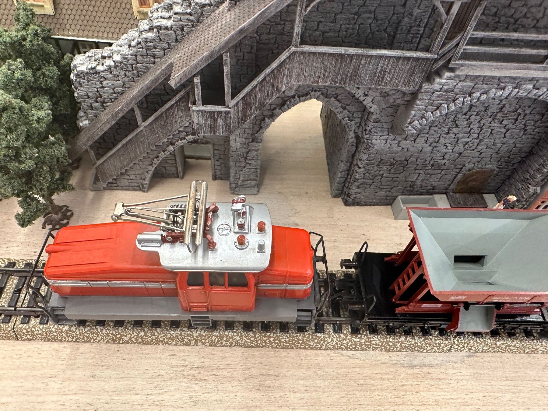Märklin Modelleisenbahnen: Märklin 3044 BR EA800 Kieszug – Gebraucht aus Lupsingen von New-Haven 5