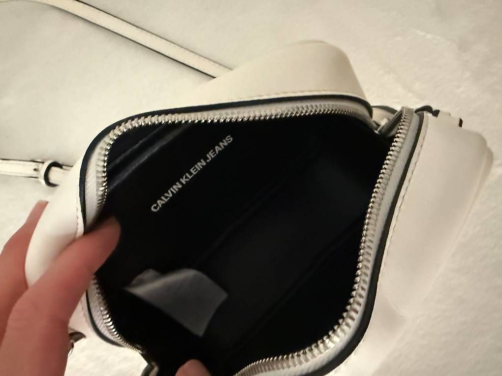Calvin Klein Borse da donna: Sac à main blanc Kalvin Klein – Usato da Sion venduto da nao_2cg5 3