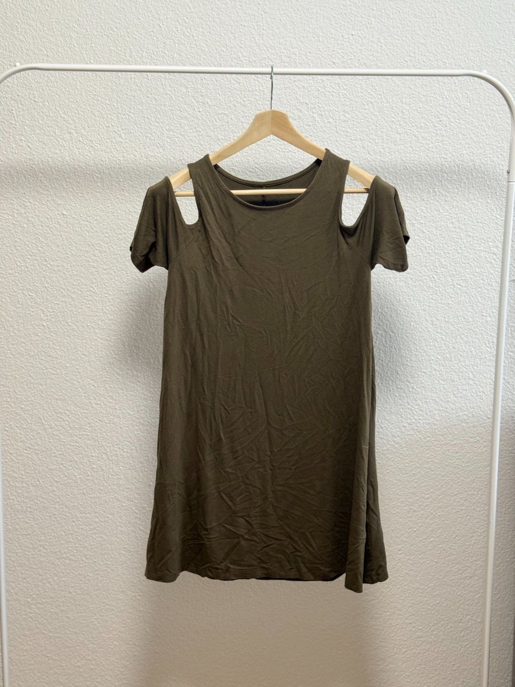 H&M Vestiti: Khaki Kleid Gr. M – Usato da Ebikon venduto da jov_w5ww