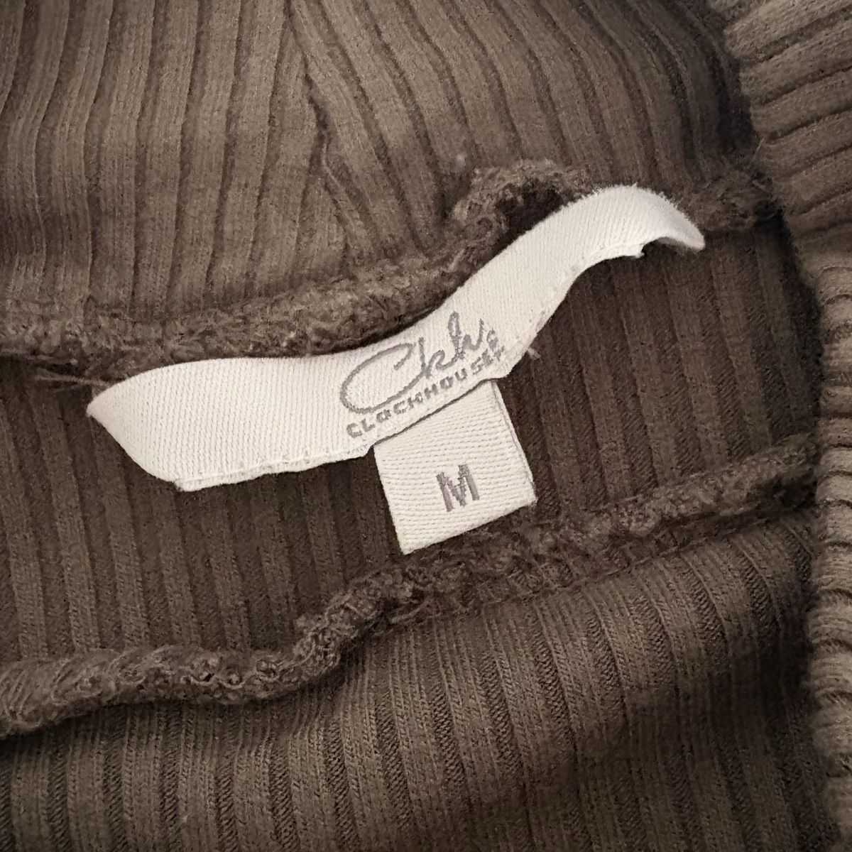 C&A Maglioni & Felpe: Olivgrüner Rollkragenpullover von Clockhouse – Usato da Brünisried venduto da Livtsukki2ndHand 5