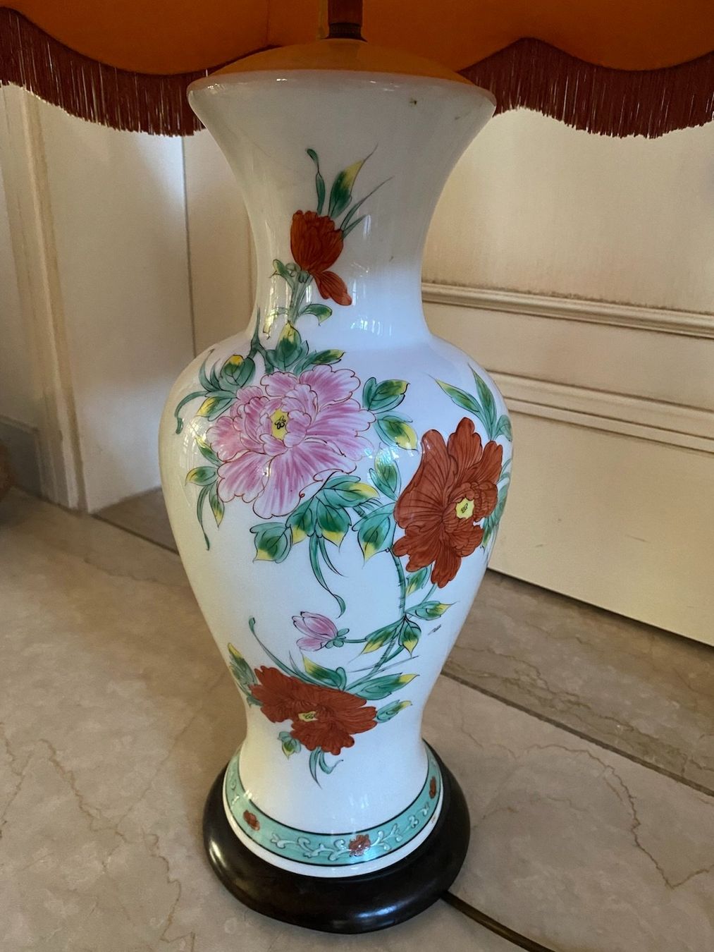 Lampade: China Lampe mit Blumenmuster – Usato da Grosshöchstetten venduto da Micodemus 1