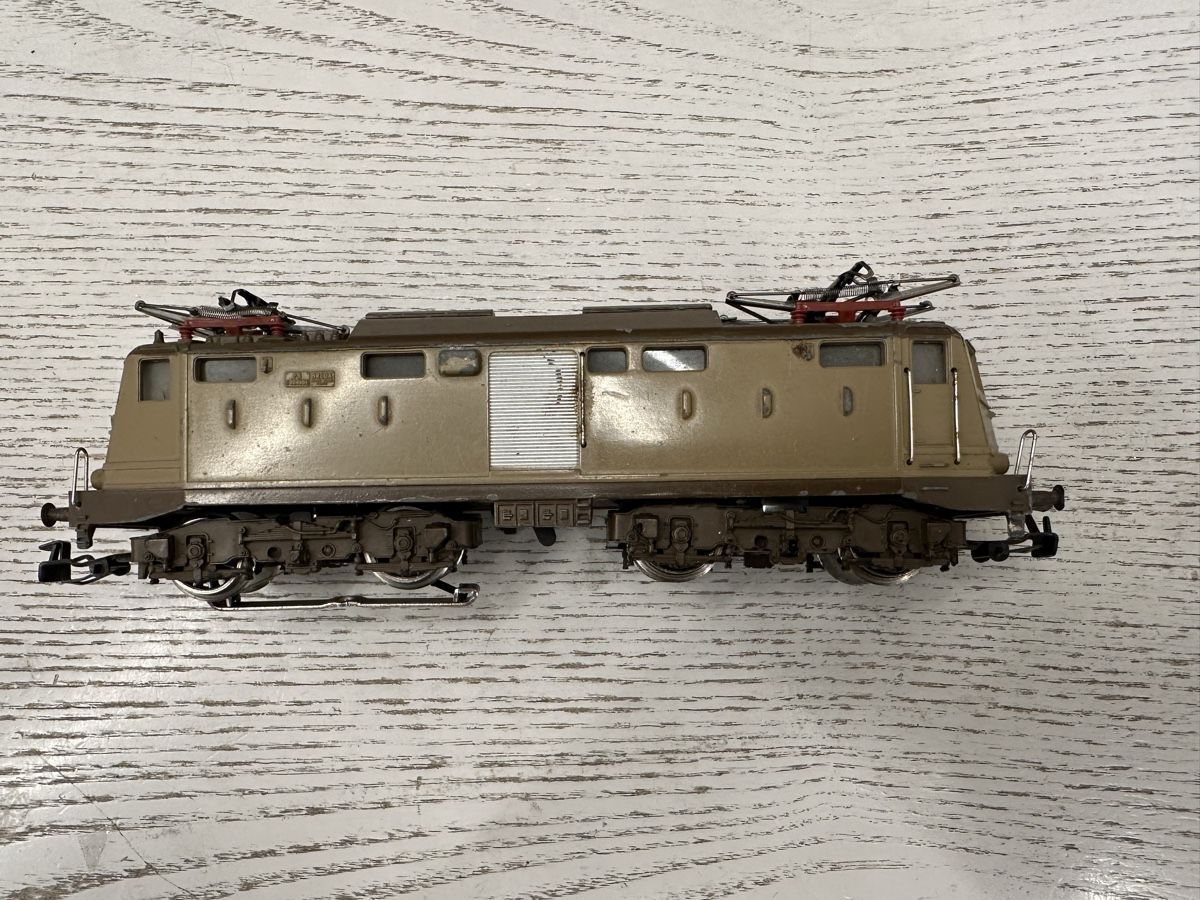 Märklin Modelleisenbahnen: Märklin 3035 FS BR 424 103 – Gebraucht aus Lupsingen von New-Haven 3