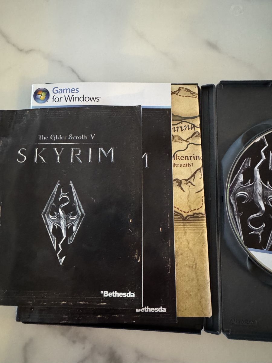 Microsoft Giochi: Skyrim PC – Usato da Niederstocken venduto da michel_jacqueline 2