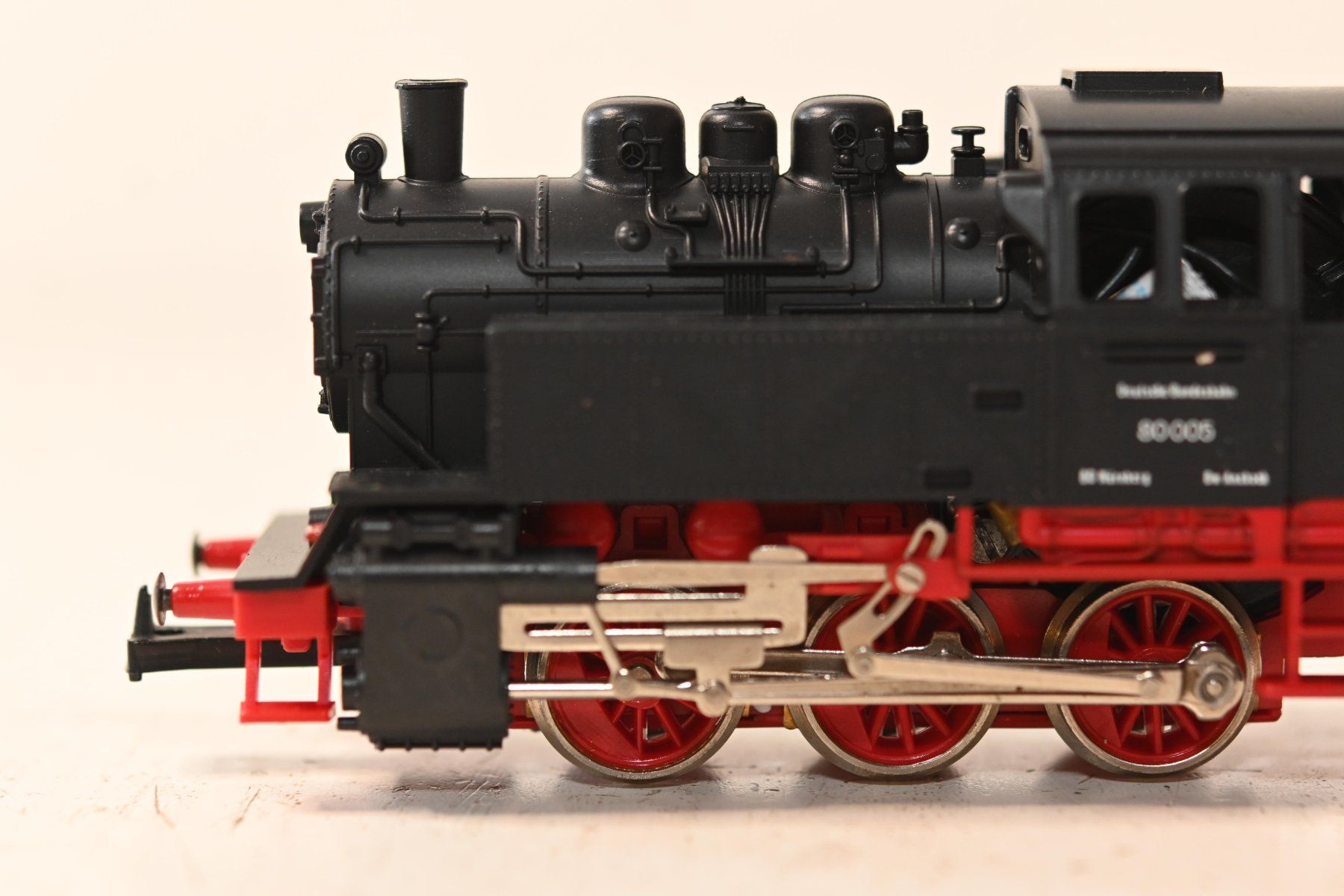 Lima Modelleisenbahnen: Lima BR 80 H0/DC läuft – Gebraucht aus Laupen ZH von Zmoewe 2