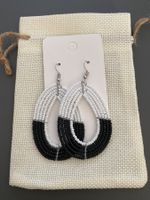 Boucles d'oreilles fait main en Tanzanie