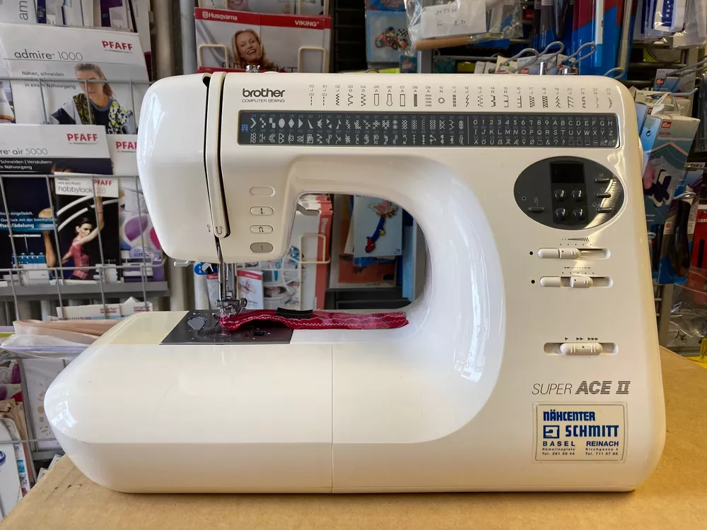 Cavo Di Alimentazione UK 2 Pin – Figura 8 (IEC-C7), 1.8m, Per Brother E Altri