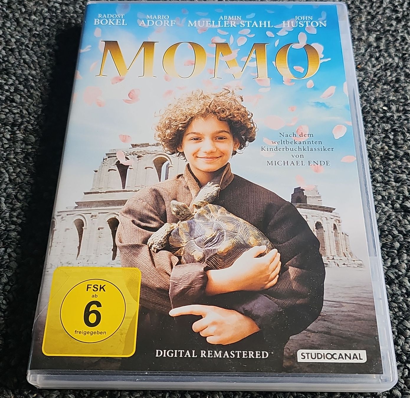 Tutti i DVDs: DVD Momo(23211) – Usato da Ruswil venduto da jan_bxl5