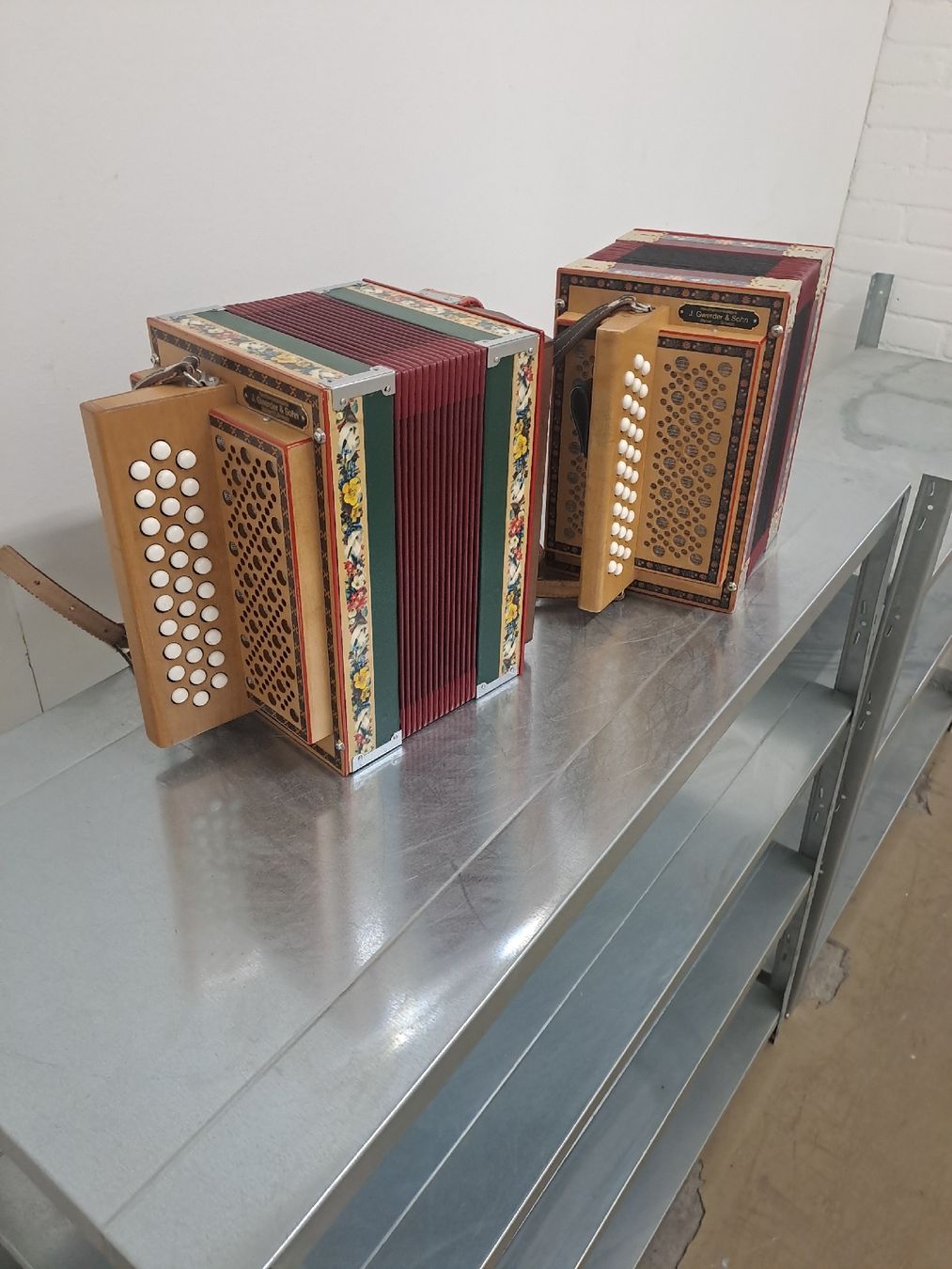 Gwerder Strumenti musicali: 2.gwerder orgeli ton B  – Usato da Villeneuve venduto da BibiVintage