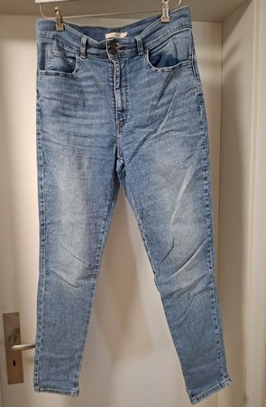 Jeans Levis Damen hellblau Grösse 32 guter Zustand