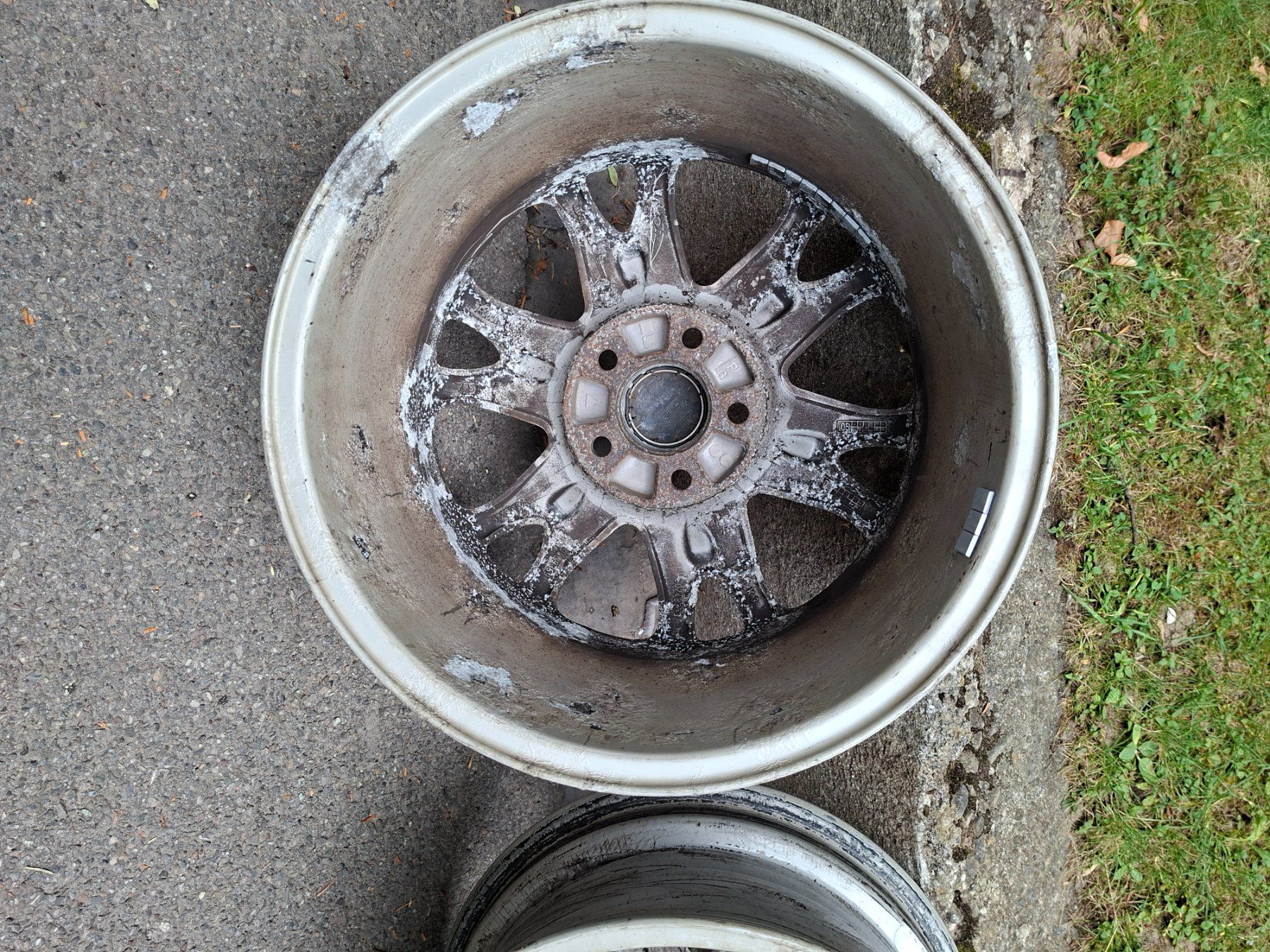 Volvo Cerchioni: 4×Original Volvo 16" Alufelgen – Usato da Zürich venduto da Cusin0 6