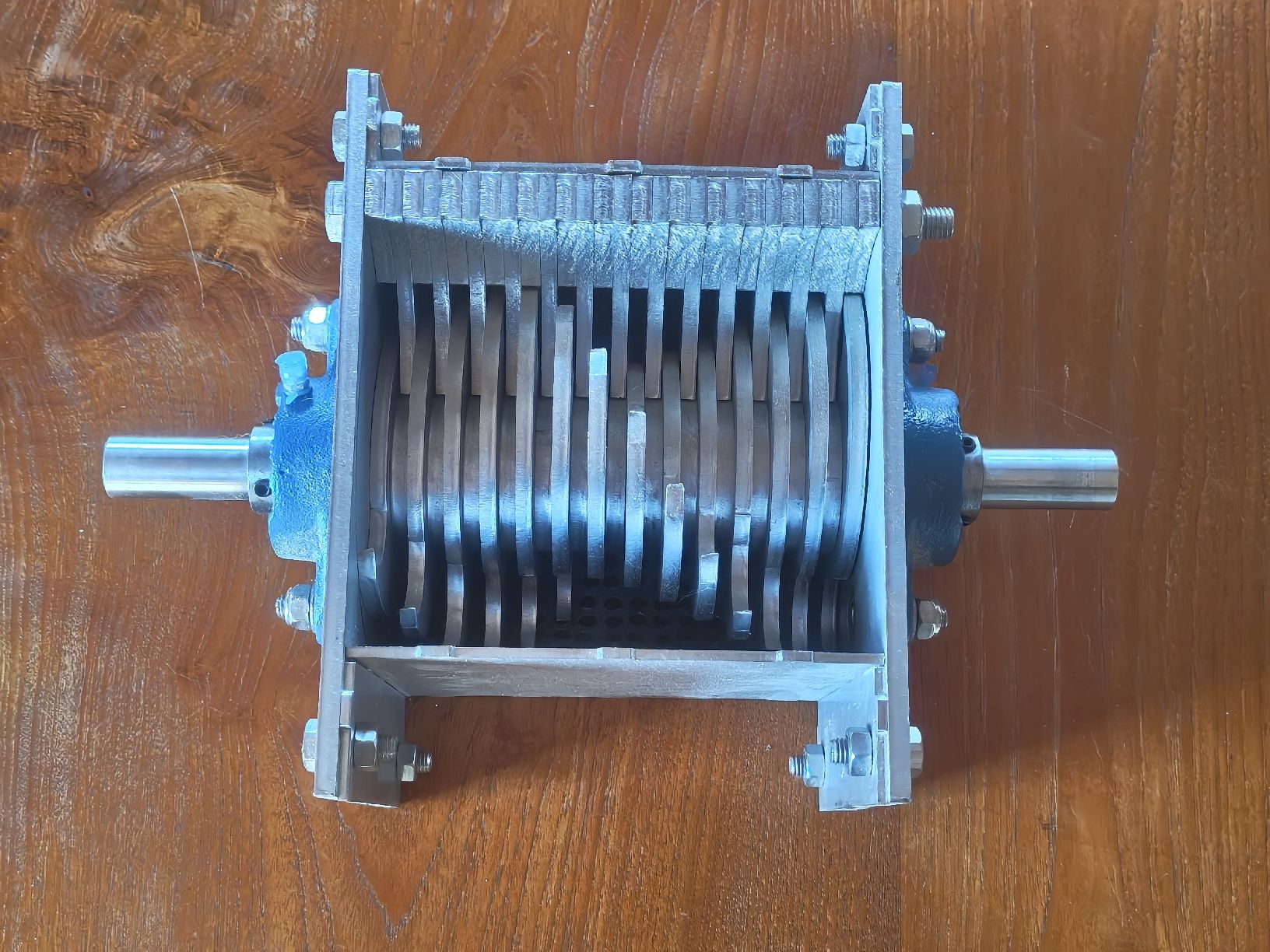 Alle Werkzeuge: Precious Plastic Shredder (Stainless) – Gebraucht aus Winterthur von chriggustan