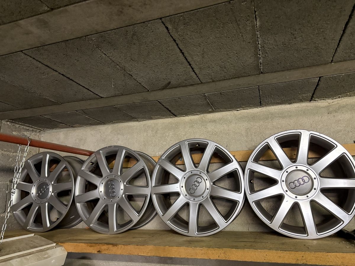 Audi Felgen: Jantes Audi 17 pouces  5x100 – Gebraucht aus Fleurier von gas_vf5g