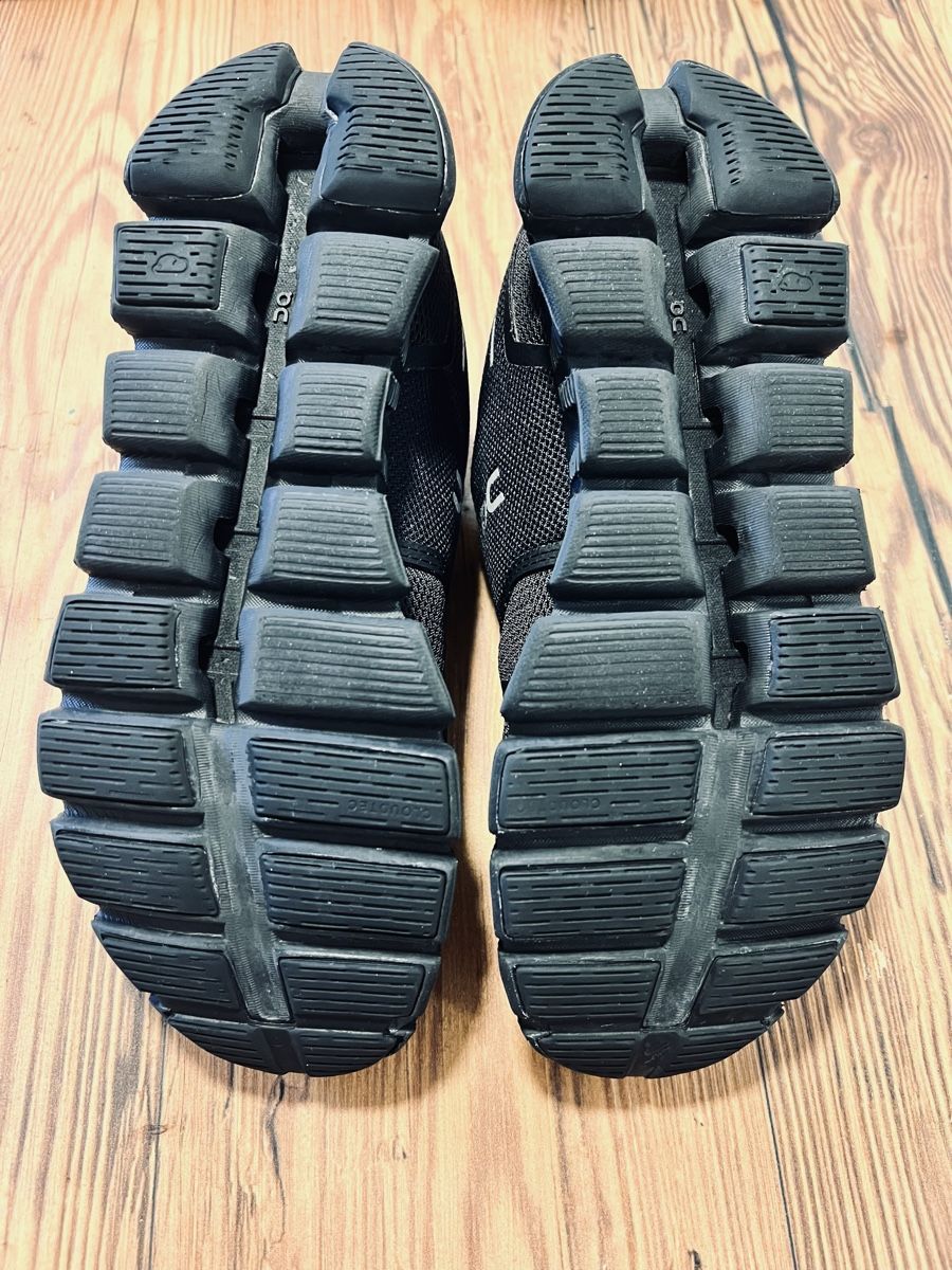 On Scarpe da donna: On Cloud Laufschuhe, Grösse 38, Schwarz – Usato da Scuol venduto da ricos81 5