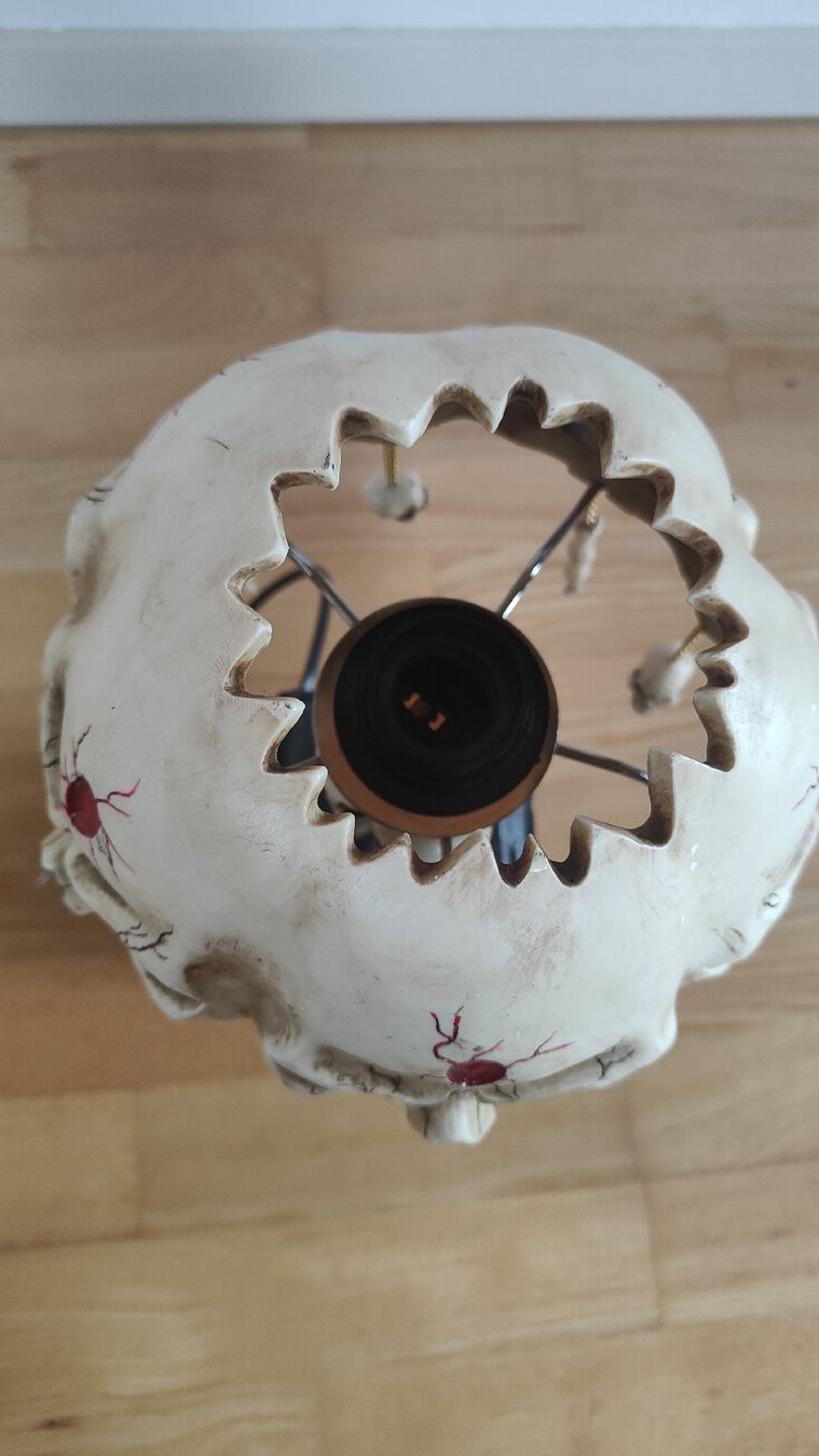 Lampade: Totenkopflampe – Usato da Lausen venduto da ramonaa.h 2