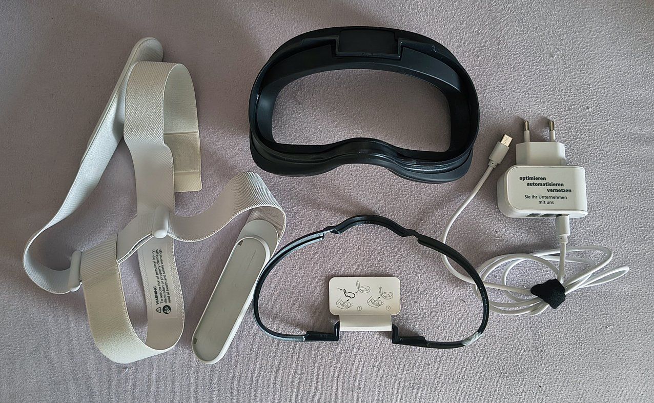 Meta Casco VR: Meta Quest 2 + viel Zubehör – Usato da Zürich venduto da Zakfu 2
