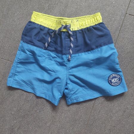 Shorts / Badeshorts mit Netz, Motiv:Cool Beach HERO, Gr. 122