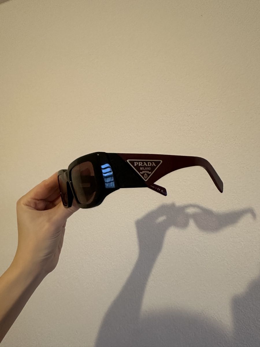 Prada Occhiali & Lenti: Original PRADA Sonnenbrille inkl. Etui – Nuovo (secondo la descrizione) da Zürich venduto da akibelli 4