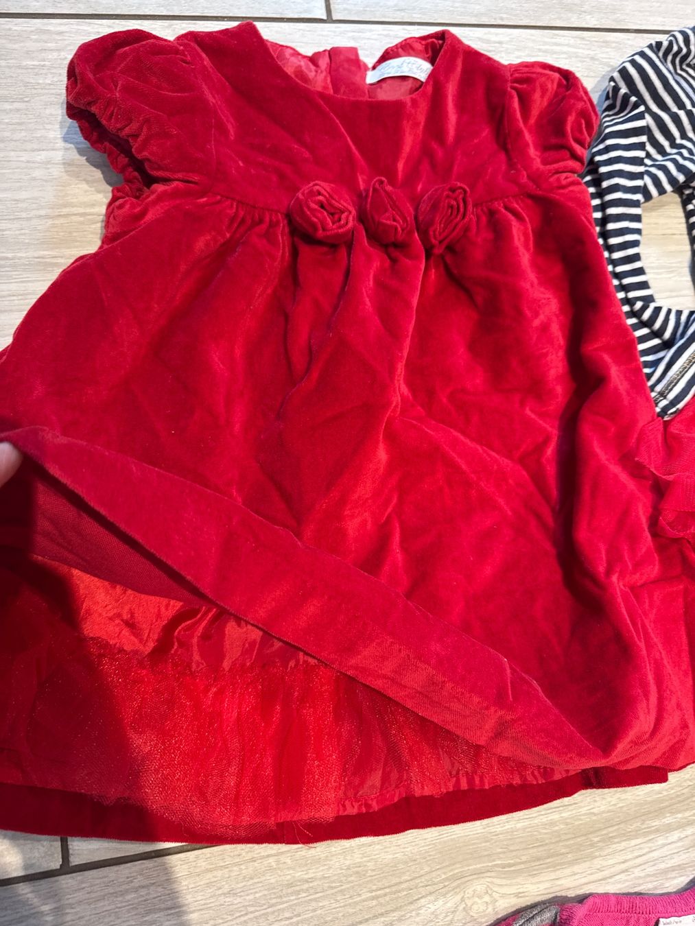 Lotti & Set di vestiti: Festliche Kleider Mädchen 92, 5 teilig – Nuovo (secondo la descrizione) da Gelterkinden venduto da Familienferien 1
