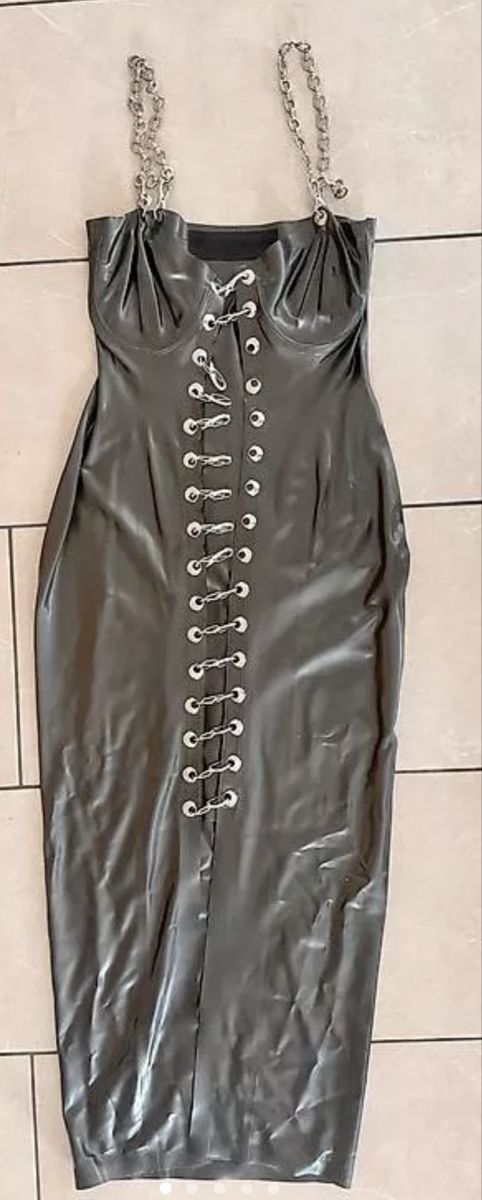 Vestiti: Latex Kleid  – Usato da Meisterschwanden venduto da sim_2nwm