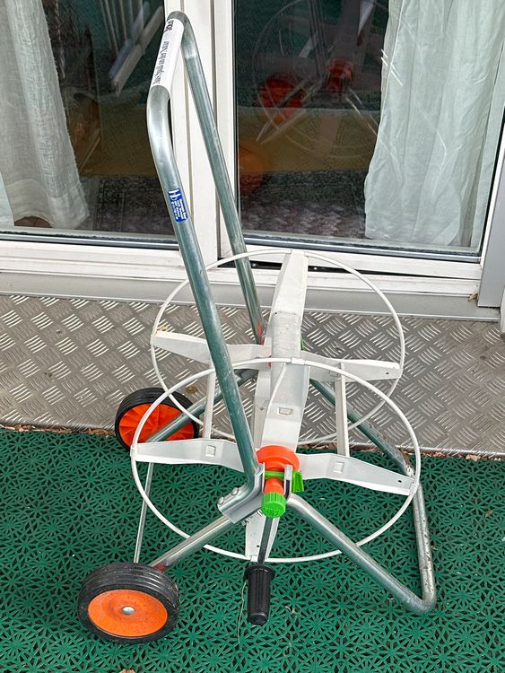 Aduls. Aufroll Wagen für GartenSchläuche Kaufen auf Ricardo
