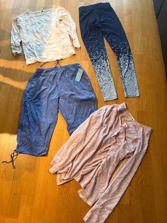 Hose, Shirt, Leggings Jäckchen - Kleiderpaket Damen, Gr. S