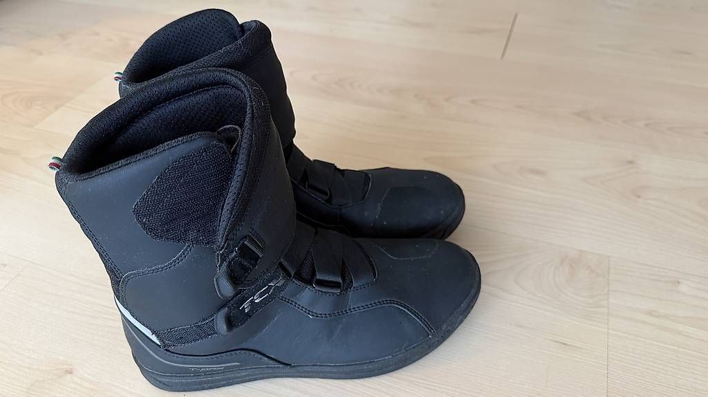 TCX Scarpe da uomo: Motorradstiefel Tourstep WP Gr.43 – Usato da Bubikon venduto da FBO1973 1