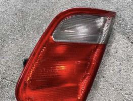 Feu arrière droite Mercedes-Benz W208