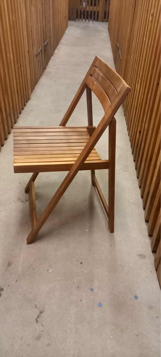 Tischset: WOOD FOLDING GARDEN TABLE AND 4 CHAIRS SET – Gebraucht aus Bern von ell_v8kx 7