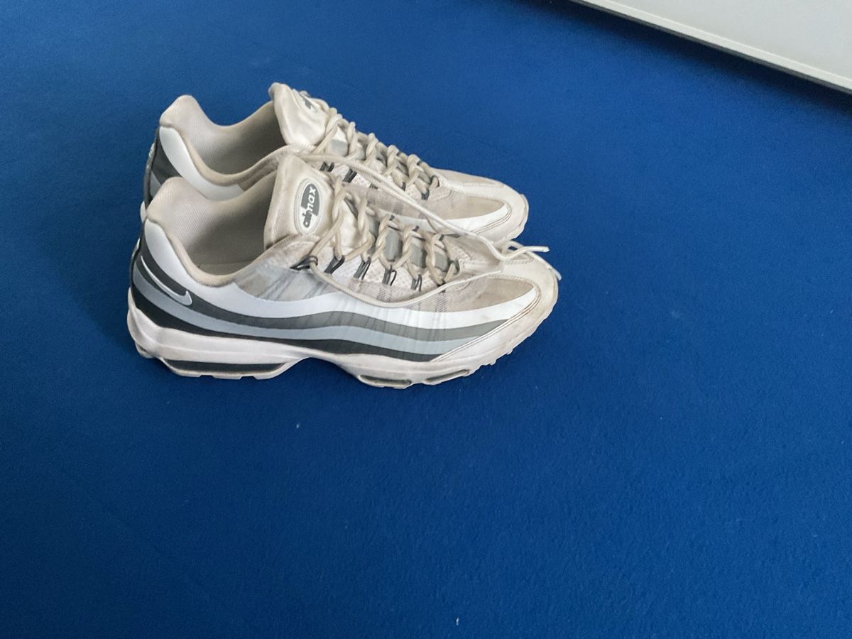 Nike Scarpe da uomo: AIR Max Nike 95 in weiss Grösse 46 – Usato da Niederhasli venduto da Neo220 1