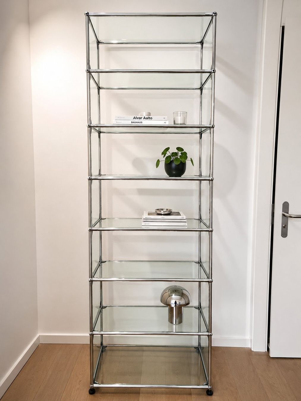 USM Vitrinen: Usm Vitrine Design swissmade – Gebraucht aus Winterthur von style-and-design.zrh