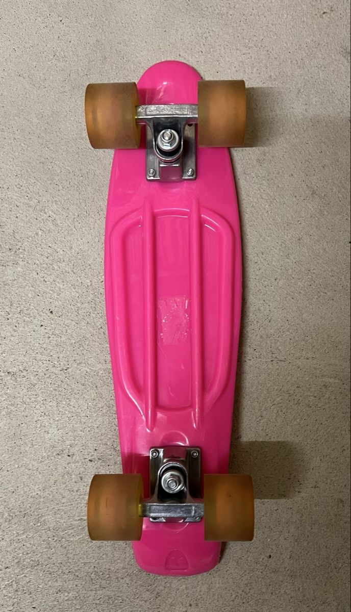 Skateboards: Pinkes Skateboard - Leuchtende Räder – Usato da Rafz venduto da SaintCruz 1